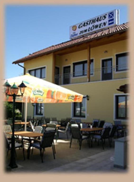 Gasthaus-Pension Zum Loewen Asten Zewnętrze zdjęcie